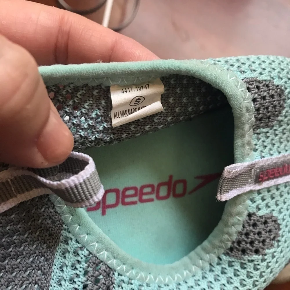 Speedo water shoes
